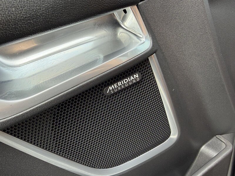2020 Jaguar E-PACE P300 R-Dynamic S - Photo 31 - Indianapolis, IN 46234