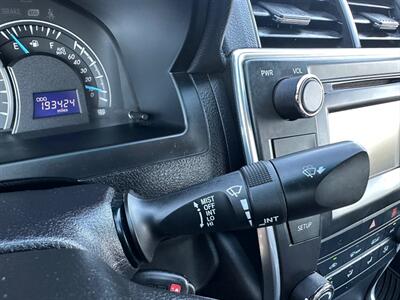 2015 Toyota Camry LE   - Photo 15 - Indianapolis, IN 46234