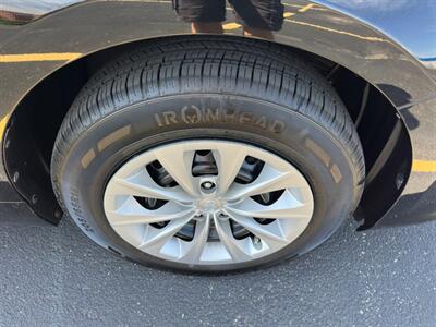 2015 Toyota Camry LE   - Photo 35 - Indianapolis, IN 46234