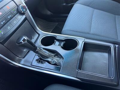 2015 Toyota Camry LE   - Photo 27 - Indianapolis, IN 46234