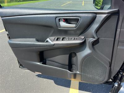 2015 Toyota Camry LE   - Photo 29 - Indianapolis, IN 46234