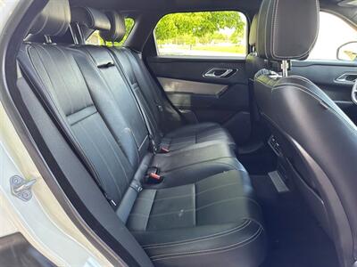 2022 Land Rover Range Rover Velar P250 R-Dynamic S   - Photo 16 - Indianapolis, IN 46234