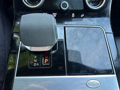 2022 Land Rover Range Rover Velar P250 R-Dynamic S   - Photo 39 - Indianapolis, IN 46234