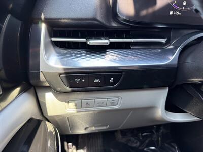 2022 Kia Carnival SX   - Photo 25 - Indianapolis, IN 46234