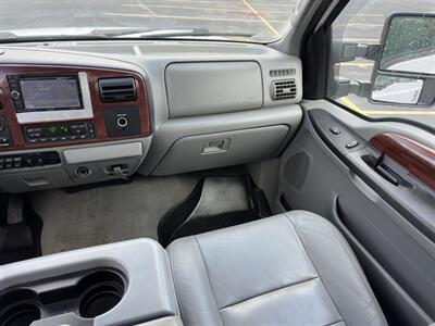 2005 Ford F-350 Lariat DRW - Photo 9 - Indianapolis, IN 46234