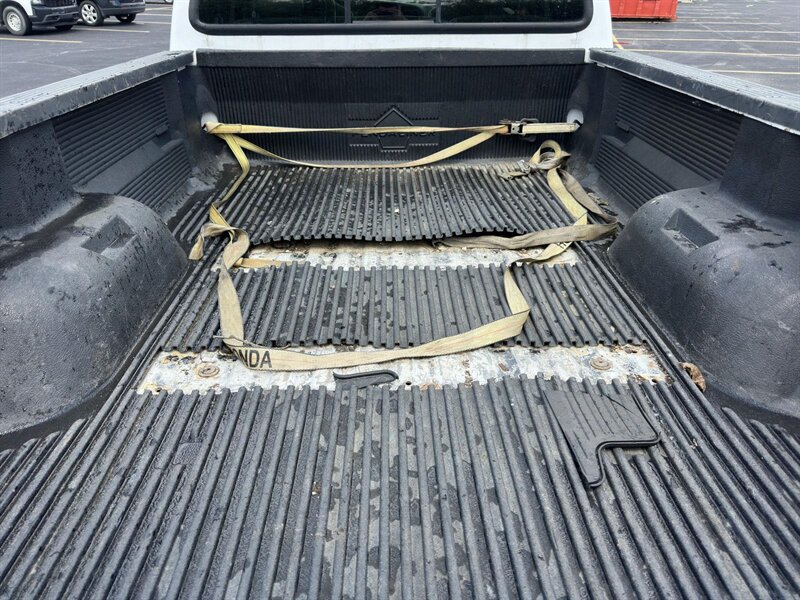 2005 Ford F-350 Lariat DRW - Photo 29 - Indianapolis, IN 46234