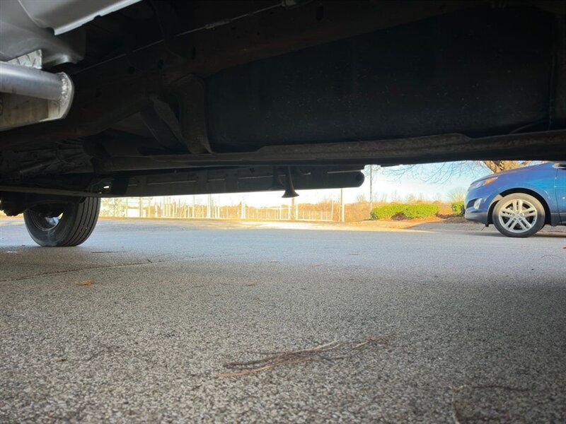 2005 Ford F-350 Lariat DRW - Photo 35 - Indianapolis, IN 46234