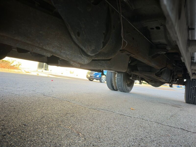 2005 Ford F-350 Lariat DRW - Photo 34 - Indianapolis, IN 46234