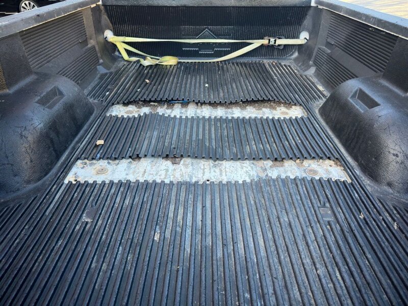 2005 Ford F-350 Lariat DRW - Photo 26 - Indianapolis, IN 46234