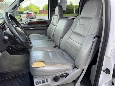 2005 Ford F-350 Lariat DRW - Photo 11 - Indianapolis, IN 46234