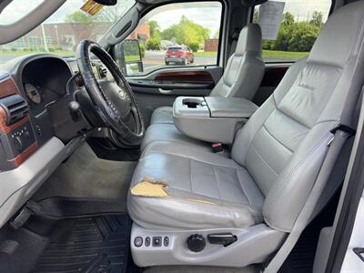 2005 Ford F-350 Lariat DRW - Photo 10 - Indianapolis, IN 46234