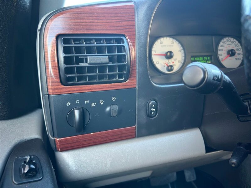 2005 Ford F-350 Lariat DRW - Photo 19 - Indianapolis, IN 46234