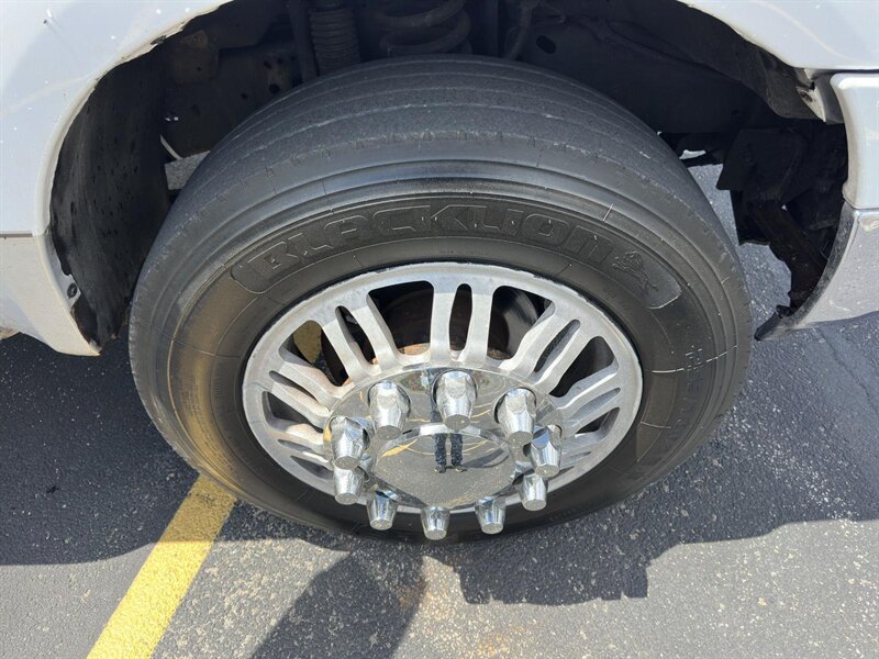 2005 Ford F-350 Lariat DRW - Photo 38 - Indianapolis, IN 46234