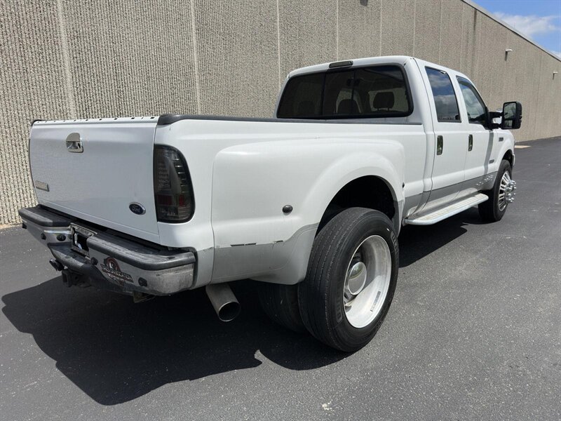 2005 Ford F-350 Lariat DRW - Photo 4 - Indianapolis, IN 46234