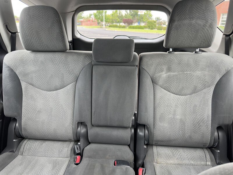 2012 Toyota Prius v Two - Photo 12 - Indianapolis, IN 46234