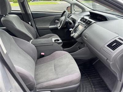 2012 Toyota Prius v Two - Photo 14 - Indianapolis, IN 46234