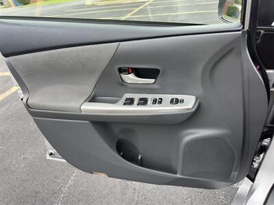 2012 Toyota Prius v Two - Photo 30 - Indianapolis, IN 46234