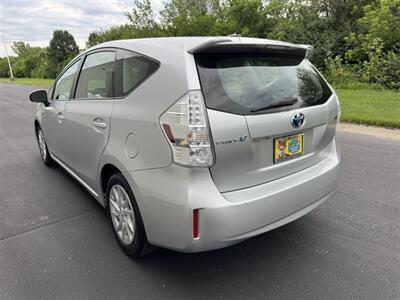 2012 Toyota Prius v Two - Photo 6 - Indianapolis, IN 46234
