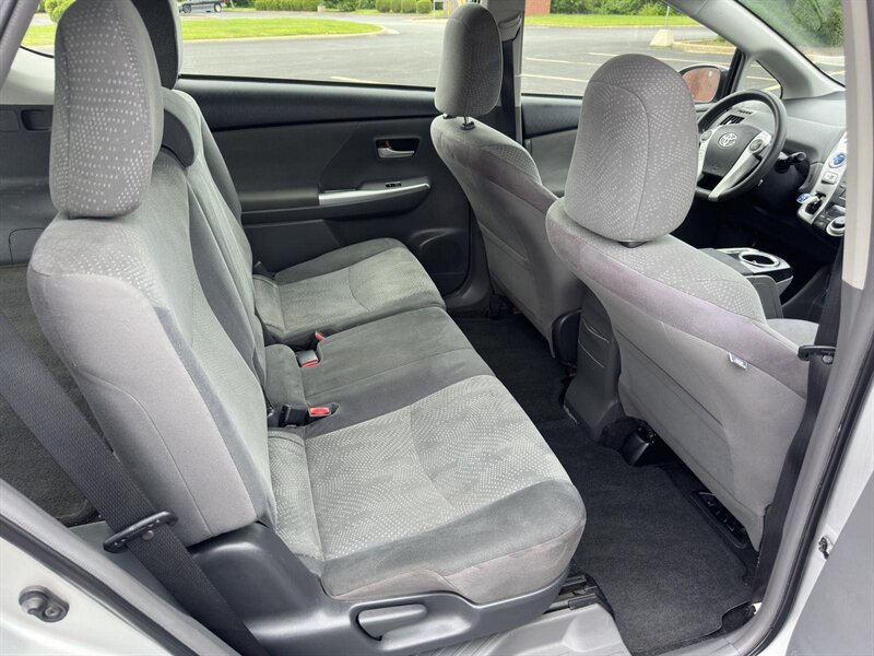 2012 Toyota Prius v Two - Photo 13 - Indianapolis, IN 46234