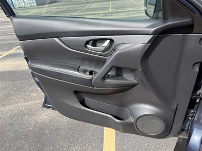 2015 Nissan Rogue S   - Photo 34 - Indianapolis, IN 46234