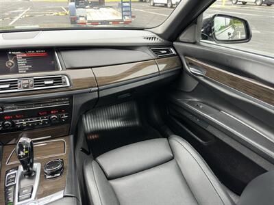 2015 BMW 750i xDrive   - Photo 9 - Indianapolis, IN 46234