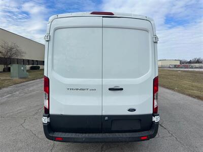 2017 Ford Transit   - Photo 5 - Indianapolis, IN 46234
