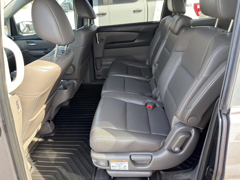 2015 Honda Odyssey EX-L - Photo 11 - Indianapolis, IN 46234