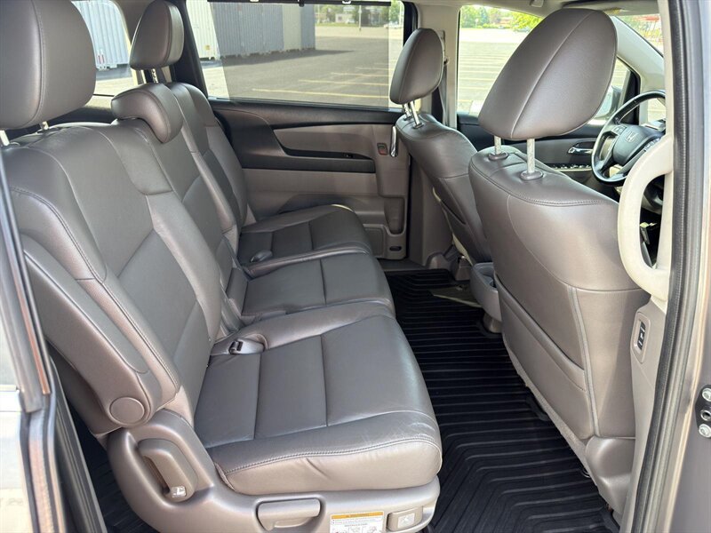 2015 Honda Odyssey EX-L - Photo 15 - Indianapolis, IN 46234