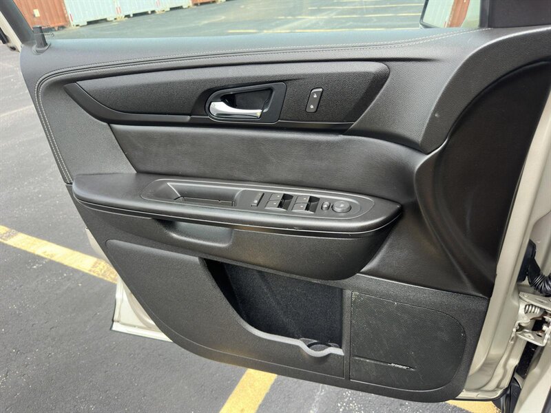 2015 Chevrolet Traverse 2LT 2LT - Photo 30 - Indianapolis, IN 46234