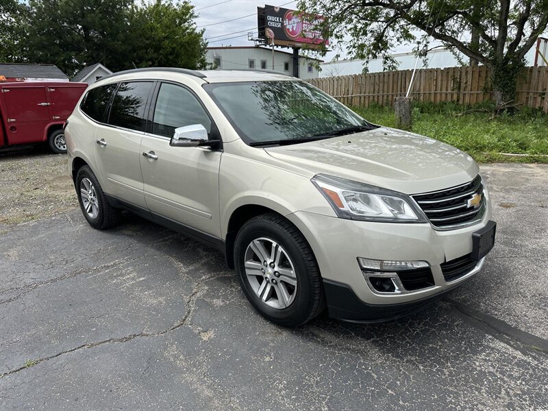 2015 Chevrolet Traverse 2LT 2LT - Photo 2 - Indianapolis, IN 46234