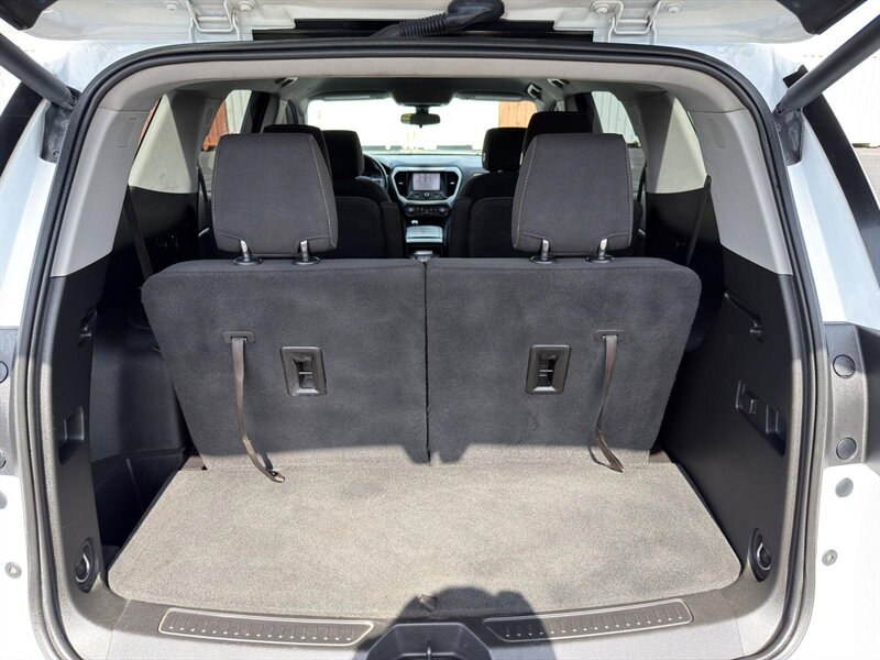 2019 GMC Acadia SLE-2 - Photo 14 - Indianapolis, IN 46234