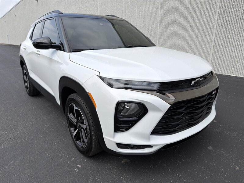 2022 Chevrolet Trailblazer RS - Photo 3 - Indianapolis, IN 46234