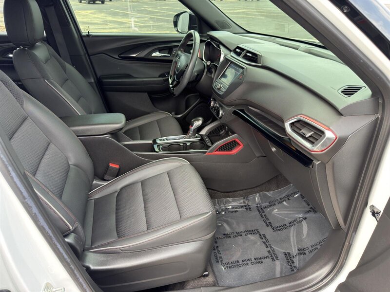 2022 Chevrolet Trailblazer RS - Photo 14 - Indianapolis, IN 46234
