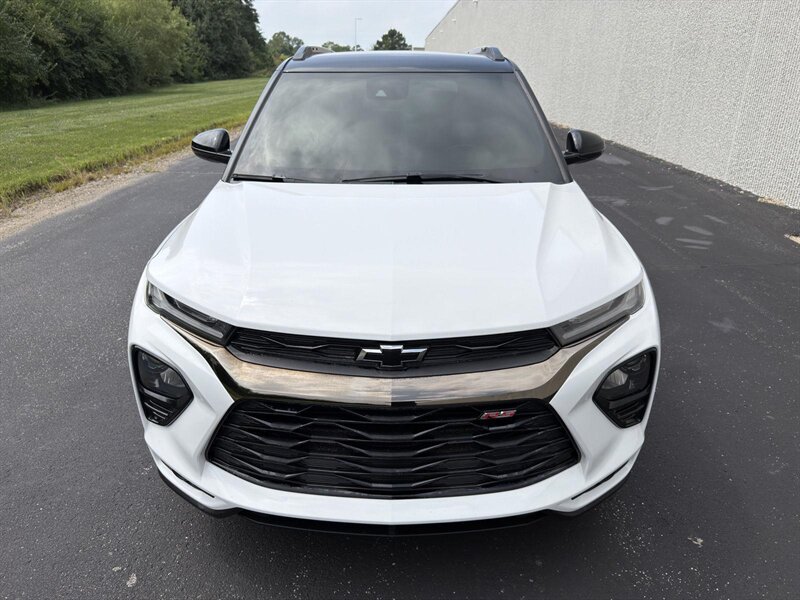2022 Chevrolet Trailblazer RS - Photo 2 - Indianapolis, IN 46234