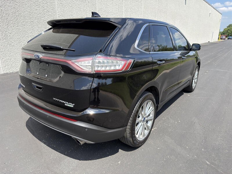 2018 Ford Edge Titanium - Photo 4 - Indianapolis, IN 46234