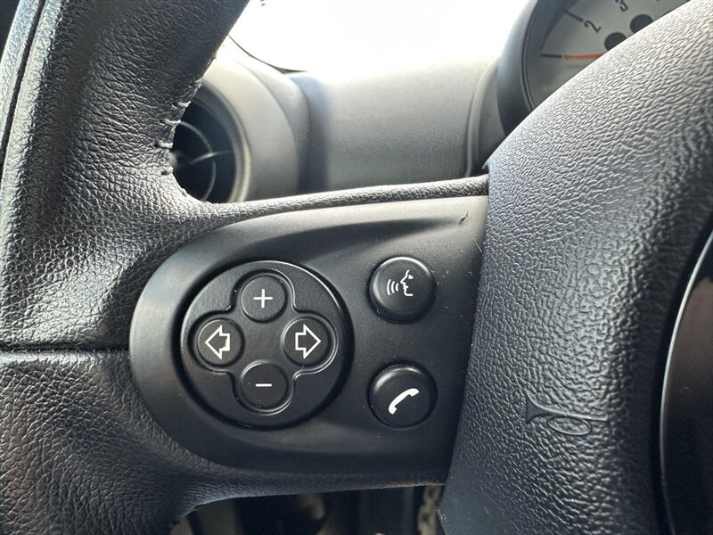 2012 MINI Cooper Countryman - Photo 16 - Indianapolis, IN 46234