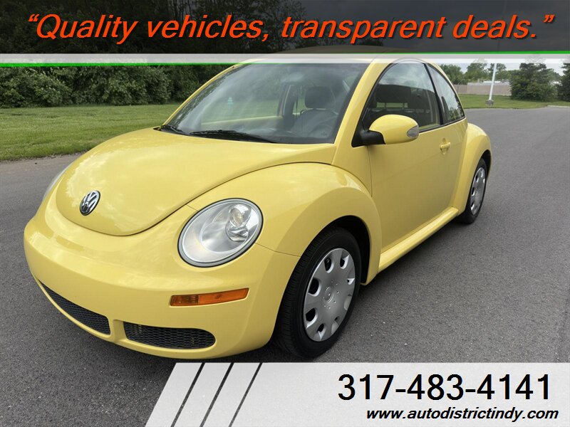 2010 Volkswagen Beetle   - Photo 1 - Indianapolis, IN 46234