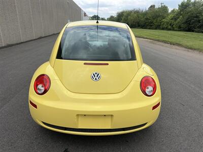 2010 Volkswagen Beetle   - Photo 5 - Indianapolis, IN 46234