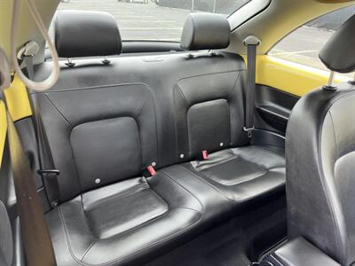 2010 Volkswagen Beetle   - Photo 10 - Indianapolis, IN 46234