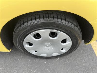 2010 Volkswagen Beetle   - Photo 22 - Indianapolis, IN 46234