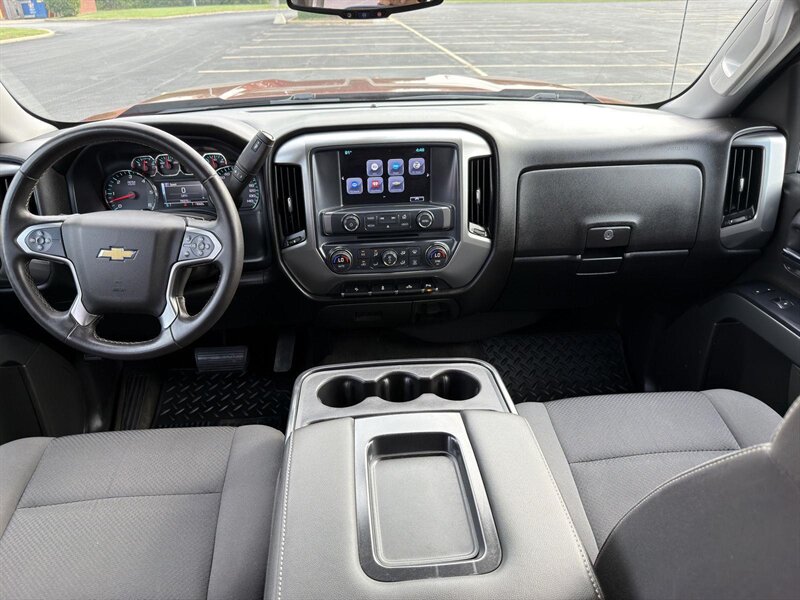 2017 Chevrolet Silverado 1500 LT - Photo 7 - Indianapolis, IN 46234
