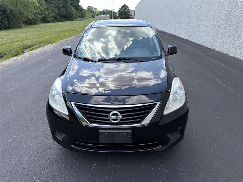 2013 Nissan Versa 1.6 S - Photo 2 - Indianapolis, IN 46234