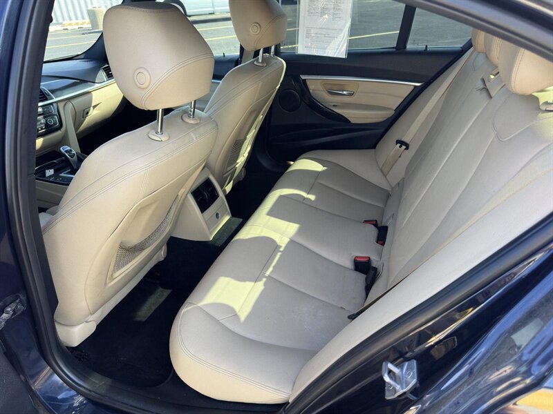 2017 BMW 330i - Photo 11 - Indianapolis, IN 46234