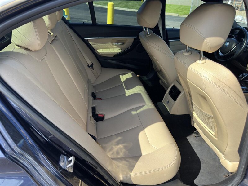 2017 BMW 330i - Photo 13 - Indianapolis, IN 46234