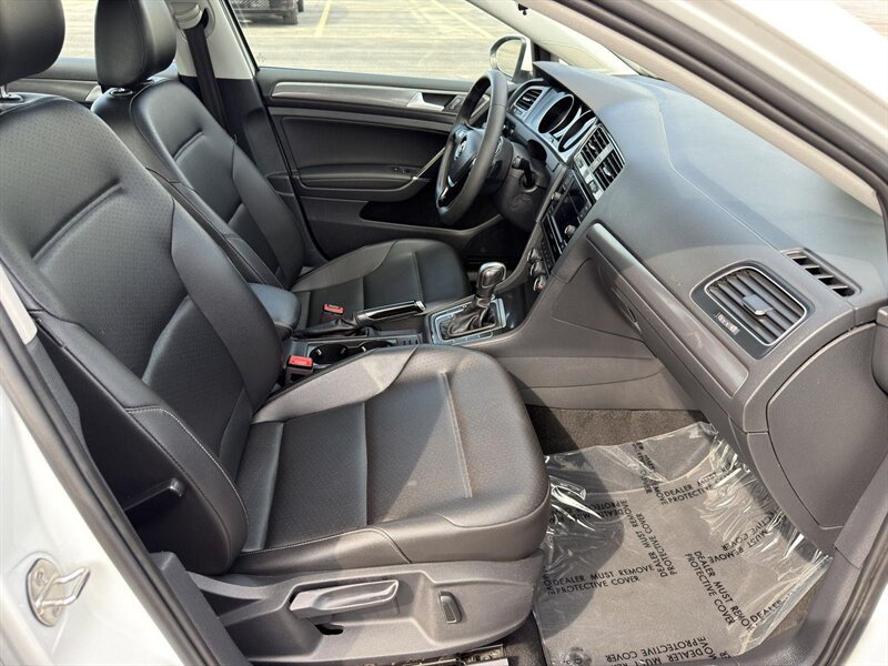 2021 Volkswagen Golf TSI - Photo 14 - Indianapolis, IN 46234