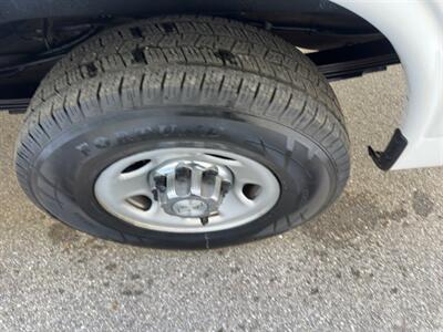 2020 Chevrolet Express LT Passenger - Photo 24 - Indianapolis, IN 46234