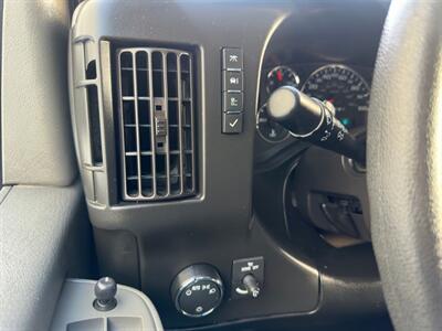 2020 Chevrolet Express LT Passenger - Photo 17 - Indianapolis, IN 46234