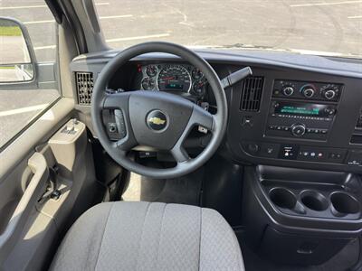 2020 Chevrolet Express LT Passenger - Photo 7 - Indianapolis, IN 46234