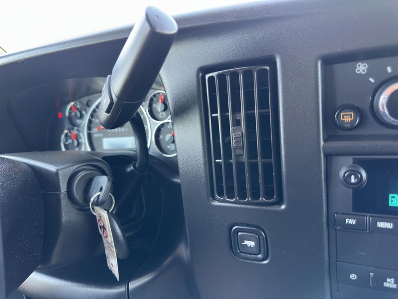2020 Chevrolet Express LT Passenger - Photo 23 - Indianapolis, IN 46234