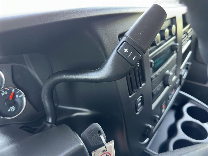 2020 Chevrolet Express LT Passenger - Photo 19 - Indianapolis, IN 46234